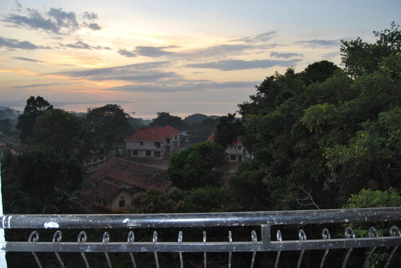 Frontiers Hotel Entebbe Exterior photo