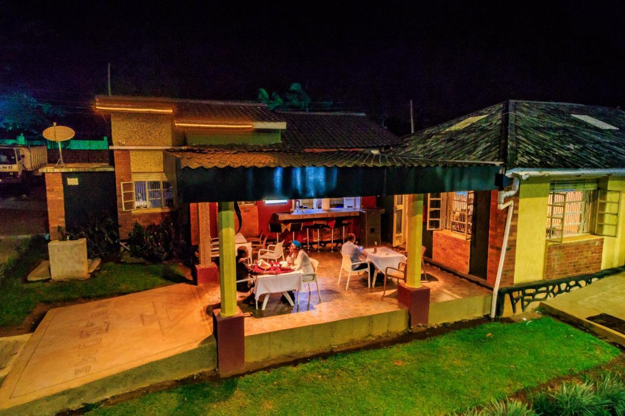 Frontiers Hotel Entebbe Exterior photo